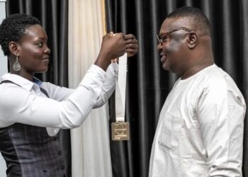 Tchad : La championne de tire à l&rsquo;arc, Maria Hallas Abaïfouta reçu par le ministre de la jeunesse et du sport, Bravo Ouaïddou