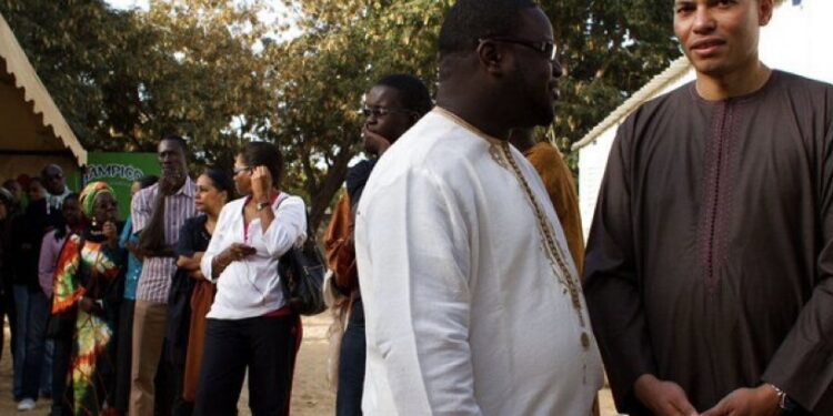 Présidentielle au Sénégal : Karim Wade n&rsquo;a plus la nationalité française