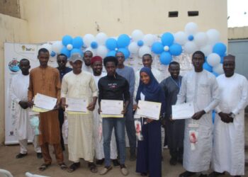 Tchad : 11 jeunes formés en informatique et art oratoire ont reçu leurs parchemins.