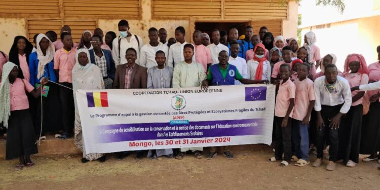 Mongo: Le programme APEF sensibilise les élèves sur l&rsquo;éducation environnementale