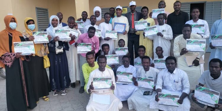 Abéché: Les participants à la formation sur le leadership reçoivent leurs attestations