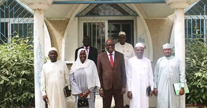 Tchad: Gratuité de l&rsquo;eau, le ministre de l&rsquo;Eau échange avec les responsables de la STE