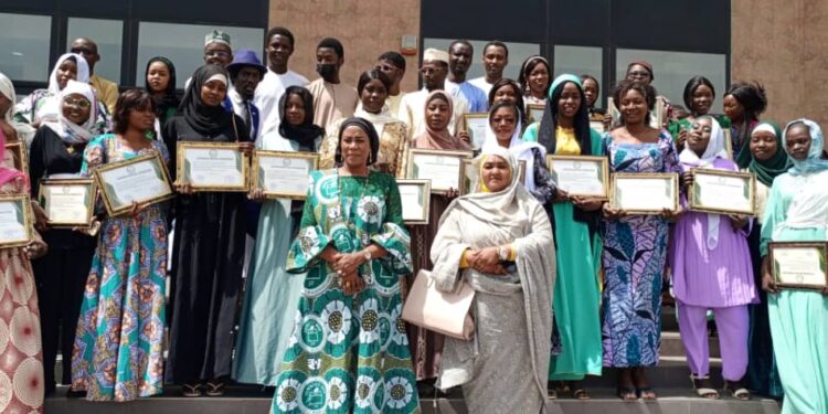 Tchad : 30 femmes reçoivent leurs parchemins en NTIC