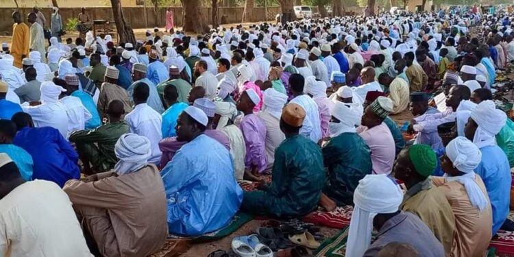 Sarh: Aïd Al-Fitr, ferveur et communion dans la prière