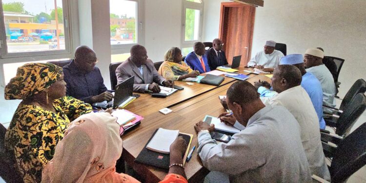 Le Ministre de l&rsquo;Éducation Nationale et de la Promotion Civique poursuit ses rencontres pour améliorer le système éducatif