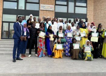 Tchad : 50 filles formées en entrepreneuriat et e-commerce reçoivent leurs parchemins.