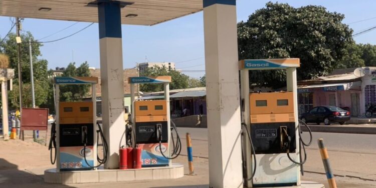 Tchad : Le gouvernement entend baisser le prix du carburant