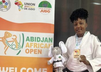 La judokate tchadienne Carine Ngarlemdana remporte une médaille de bronze à l’Open senior d’Abidjan.