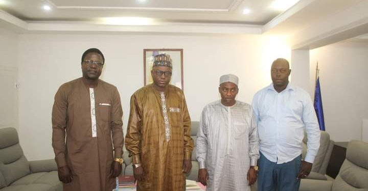 Tchad: Le Ministre de l&rsquo;eau et de l&rsquo;énergie échange avec le DG de l&rsquo;ARSE