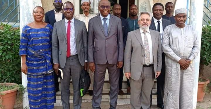 Tchad : Le Ministre de l&rsquo;eau et de l&rsquo;énergie reçoit une délégation de la Banque Mondiale