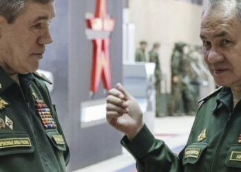 Guerre en Ukraine : la CPI émet des mandats d&rsquo;arrêt contre 2 officiels russes