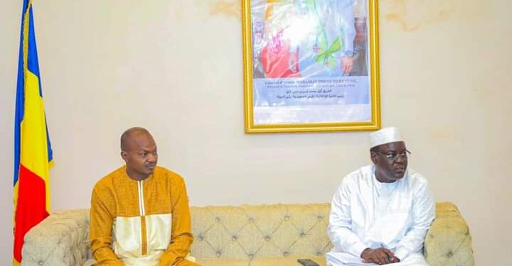 Moyen-Chari: Le ministre de la jeunesse et des sports échange avec l&rsquo;équipe de la délégation de son département