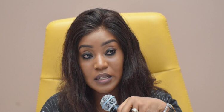 Assassinat de Steffy Kaguer au Sénégal : le ministre d’État Amina Priscille Longoh s’indigne.