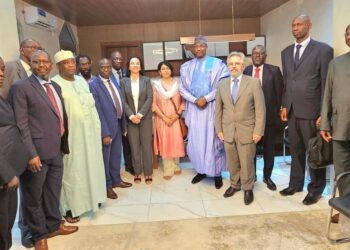 Tchad : le ministre de l’Education a reçu une délégation de la Banque mondiale pour discuter de projets éducatifs.