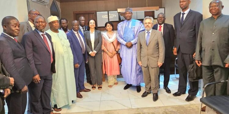 Tchad : le ministre de l’Education a reçu une délégation de la Banque mondiale pour discuter de projets éducatifs.