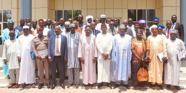 Tchad : Première rencontre du Médiateur de la République avec ses nouveaux collaborateurs.
