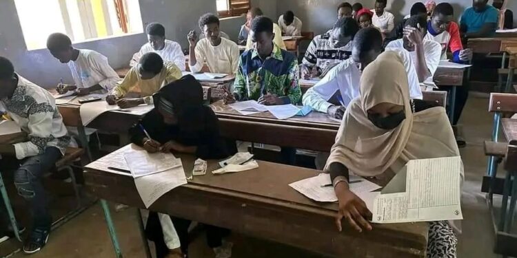 Tchad : les épreuves écrites pour l&rsquo;admission à l&rsquo;ENASTIC lancées à N’Djaména