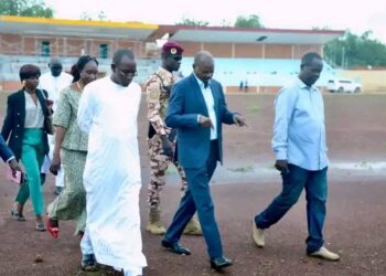 Tchad: Le ministre des sports supervise le chantier de réfection du stade Idriss Mahamat Ouya.