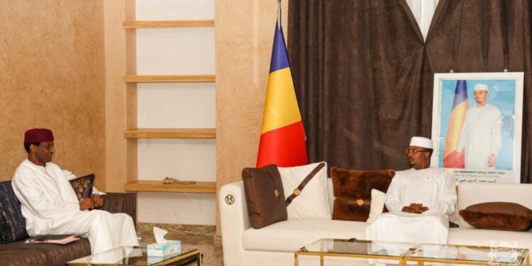 Tchad: le président de la République reçoit un délégation nigérienne de haut niveau