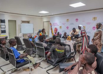 Tchad : La ministre de la femme accompagne quelques enfants de la rue dans leur famille respectives.