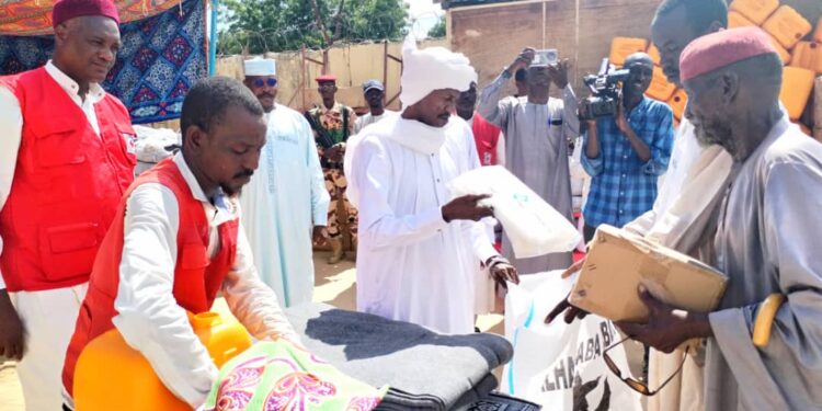 Batha : La Croix-Rouge du Tchad apporte des dons aux sinistrés des récentes inondations à Ati