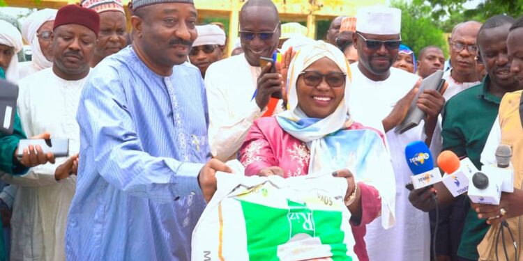 Tchad: La Ministre SGG soutient les sinistrés du Mayo-Kebbi Est face aux inondations