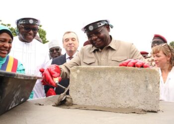 Tchad: Le Premier ministre lance les travaux de réhabilitation du réseau d&rsquo;adduction d&rsquo;eau potable à N&rsquo;Djamena