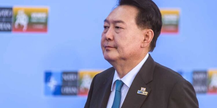 Corée du Sud : le président de la République menacé de destitution et lâché par son propre parti