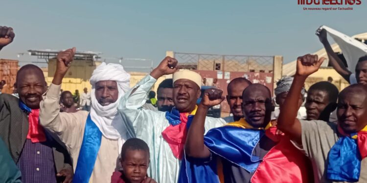Grande mobilisation populaire à N&rsquo;Djari : les Tchadiens soutiennent la fin de la coopération militaire avec la France