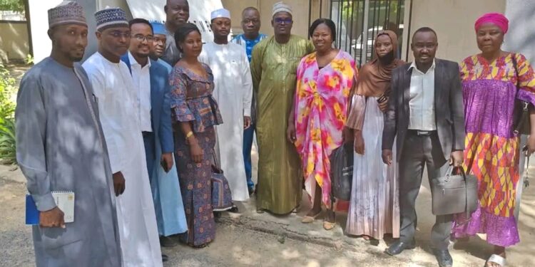 Tchad : Le Ministre de l&rsquo;environnement échange avec le bureau du syndicat des travailleurs de son département