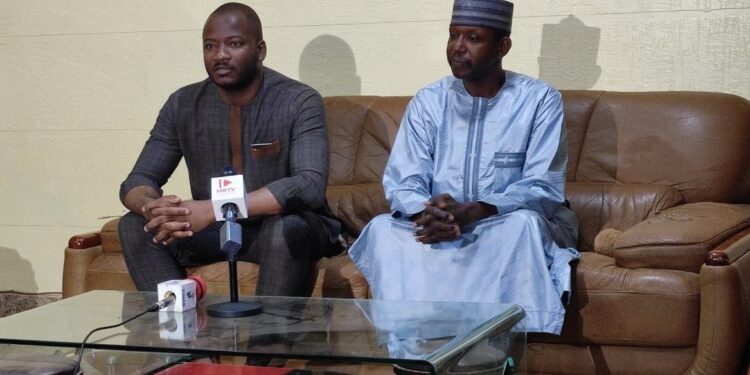 FESPACO 2025 : Le Secrétaire général du ministère de la Culture rencontre les Tchadiens du Burkina Faso