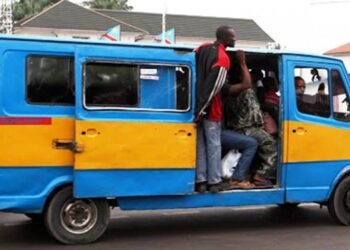 RDC : Le secteur des transports sous le feu des critiques à Kinshasa