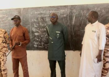 Logone Oriental : Le Préfet du Kouh Est inspecte le système éducatif