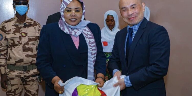 Tchad : La Chine fait don de 31 001 sacs de riz pour lutter contre l&rsquo;insécurité alimentaire