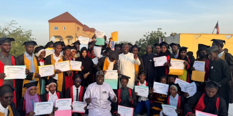 Tchad : 400 étudiants du privé reçoivent leurs attestations de formation en anglais