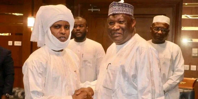 Tchad : Le Ministre d&rsquo;État Abdoulaye Sabre Fadoul reçoit le Secrétaire Exécutif de la CEN-SAD