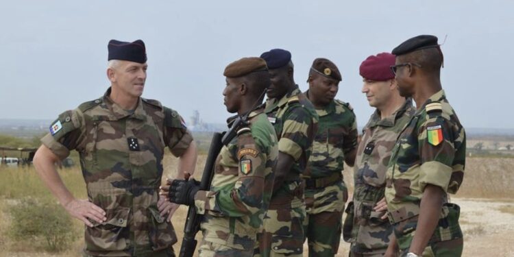 Coopération Sénégal-France : Une commission conjointe pour organiser le départ des troupes françaises