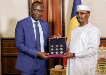 Tchad : La BEAC dévoile une nouvelle gamme de pièces de monnaie au Chef de l&rsquo;État