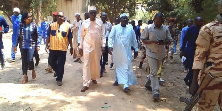 Tchad : Le Ministre de l&rsquo;Eau et de l&rsquo;Énergie en visite à Sarh pour résoudre les problèmes d&rsquo;eau et d&rsquo;électricité.