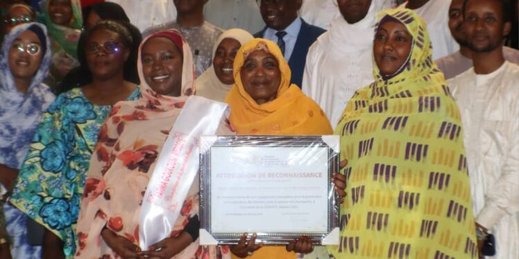 Tchad : La ministre Fatime Goukouni Wedeyye honorée pour son engagement en faveur des femmes