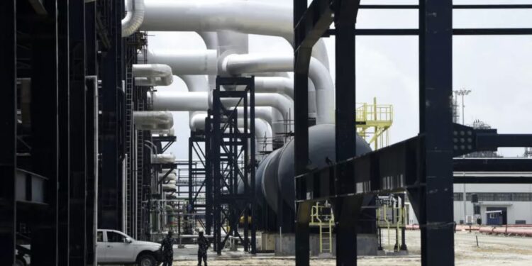 Nigeria: la méga raffinerie Dangote exporte désormais son pétrole jusqu&rsquo;aux États-Unis