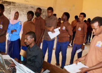 Tchad : Plus de 100 000 candidats inscrits pour le Baccalauréat 2025 grâce à l&rsquo;enrôlement biométrique