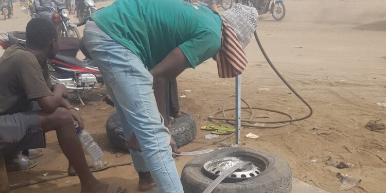 Tchad : Le métier de vulcanisateur, une opportunité en plein essor