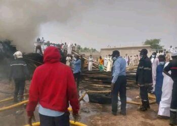 N’Djamena : Un incendie ravage un dépôt de planches dans le 10ᵉ arrondissement