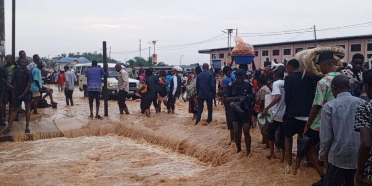 RDC : Inondations meurtrières à Kinshasa, l’État congolais passe en mode urgence