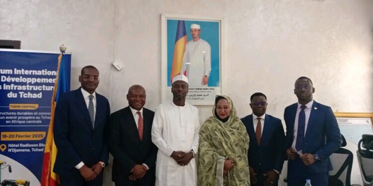 Tchad : Le Ministre des Infrastructures reçoit une équipe d&rsquo;AFRIXIMBANK