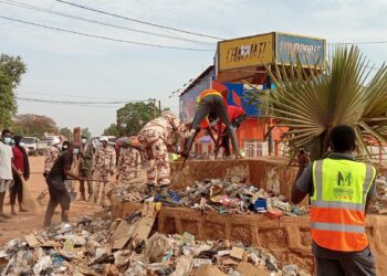 Moundou : des jeunes en action pour un environnement plus propre