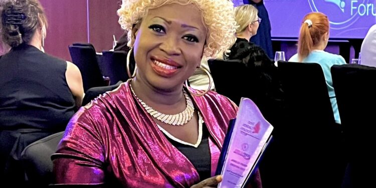 Tchad : Manuella Baalzarh honorée à Doha, lauréate du Prix humanitaire pour son engagement envers les ODD 2030