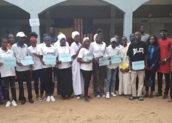 SARH : La 4e promotion du SMART ENGLISH CENTER reçoit ses attestations de fin de formation