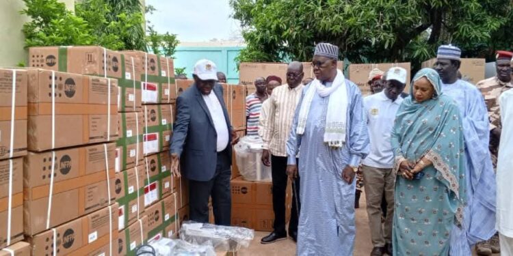 Tandjilé : Un lot de matériels médicaux offert à la province par la Banque Mondiale